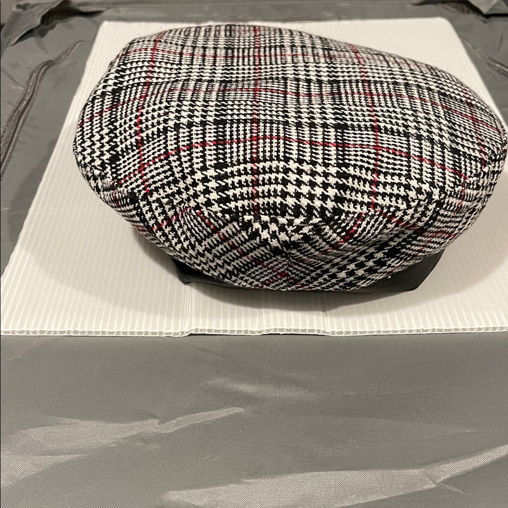Plaid Newsboy Cap - Picture 2 of 3